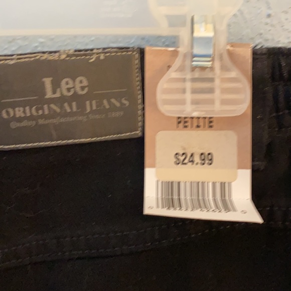 New Lee Original Jeans Side Elastic Waist relaxed seat and thigh tapered leg 16P - Picture 2 of 3